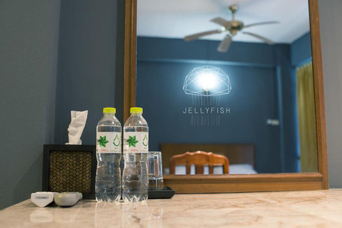 Jellyfish Hostel Pattaya Thailand Flyin Com