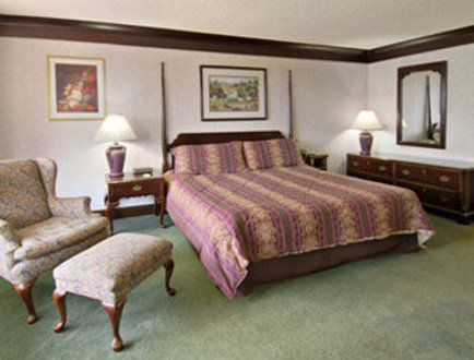 Magnuson Grand Hotel And Conference Center Tyler Tyler United States Flyin Com