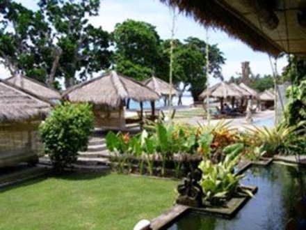 Pacific Beach Cottage Lombok Indonesia Flyin Com